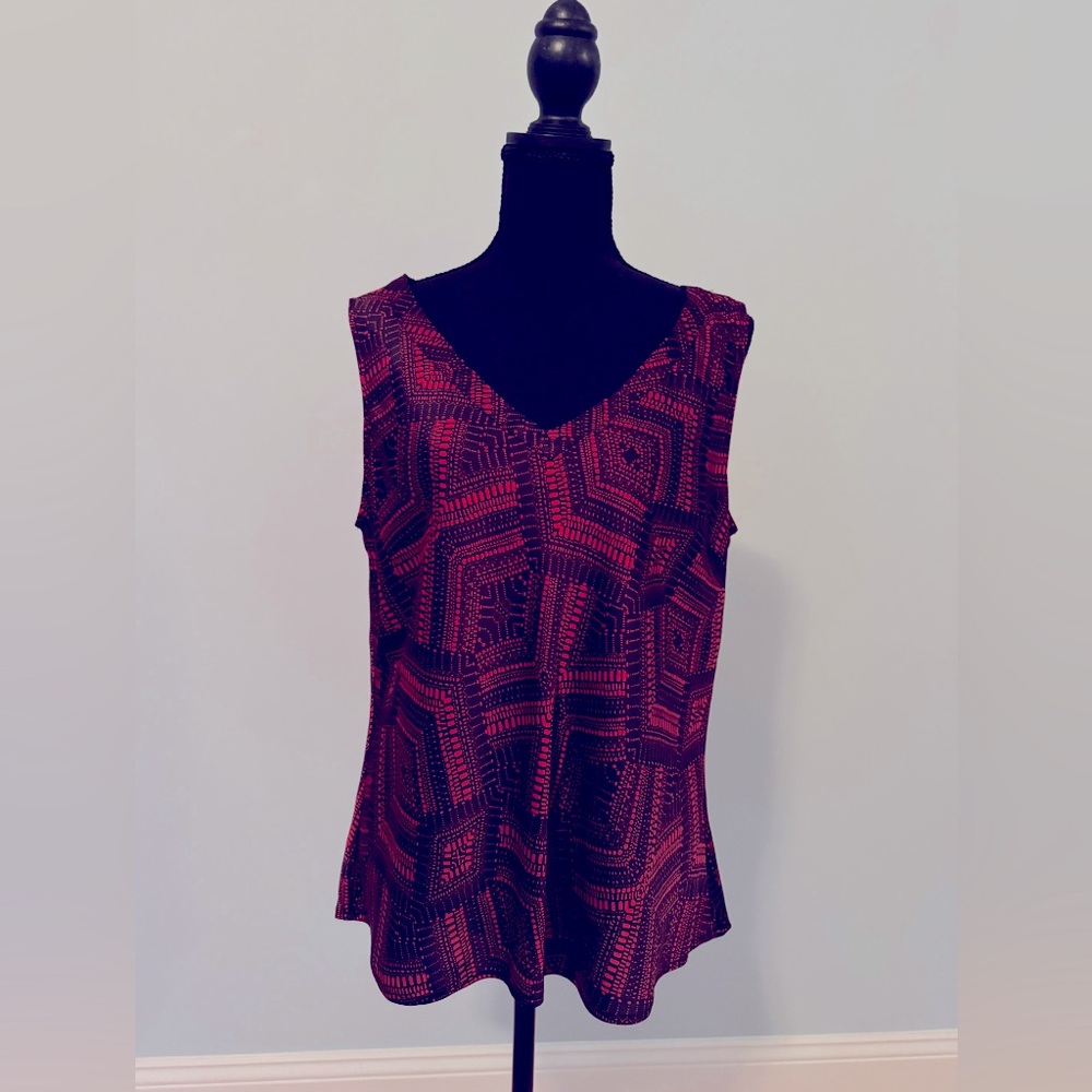 Geometric Patterned Sleeveless Top - Red and Black